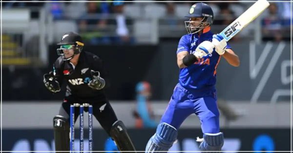 IND vs NZ live: न्यूजीलैंड के सामने ताश के पत्तों की तरह बिखर गई भारतीय टीम, मात्र इतने रनो का दिया लक्ष्य तो NZ ने की शानदार शुरुआत