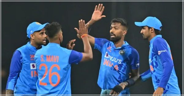 IND vs SL: दूसरे टी20 मैच में हार के बाद आज के तीसरे मैच में भारतीय टीम की प्लेइंग-11 में किये जाएंगे बड़े बदलाव, कुछ इस प्रकार होगी लाइनअप